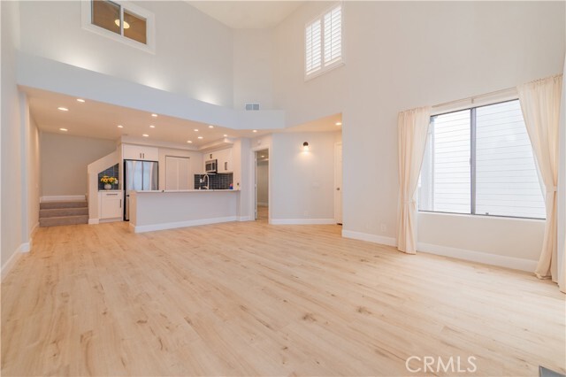 Building Photo - 15 Greenmoor