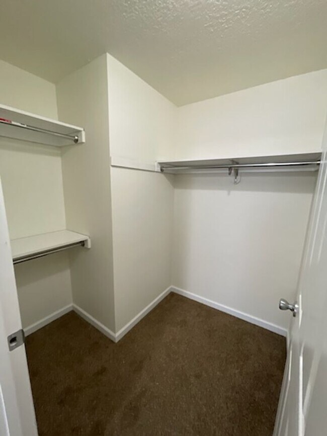 Building Photo - 17775 SW Corona Ln