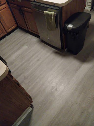 Building Photo - 758 S Huth Rd