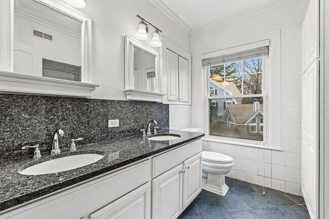 Building Photo - 34 Glen Rd