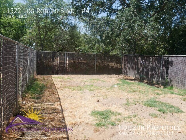 Building Photo - 1522 Los Robles Blvd