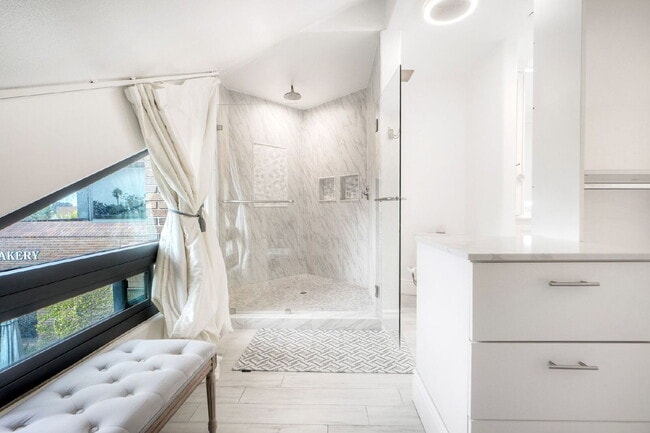 Building Photo - Live in the heart of Del Mar- where every ...