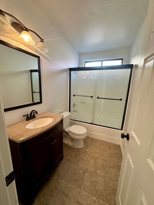 Building Photo - 2815 College Park Dr W
