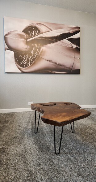 Building Photo - 450 Platt St