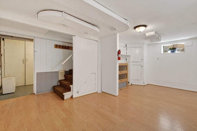 Building Photo - 624 22nd St S