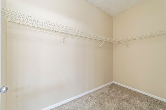 Building Photo - 4000 Grande Vista Blvd