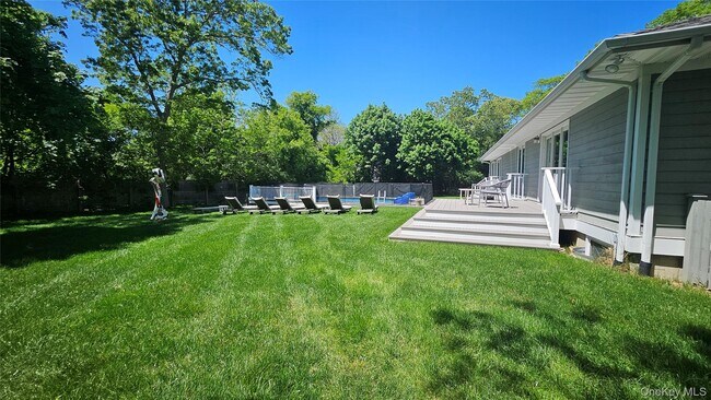 Building Photo - 11 John St