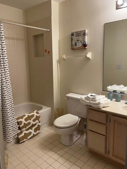 2nd bath - 9850 Costa Mesa Ln