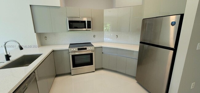 Building Photo - 10250 SW 173rd Terrace