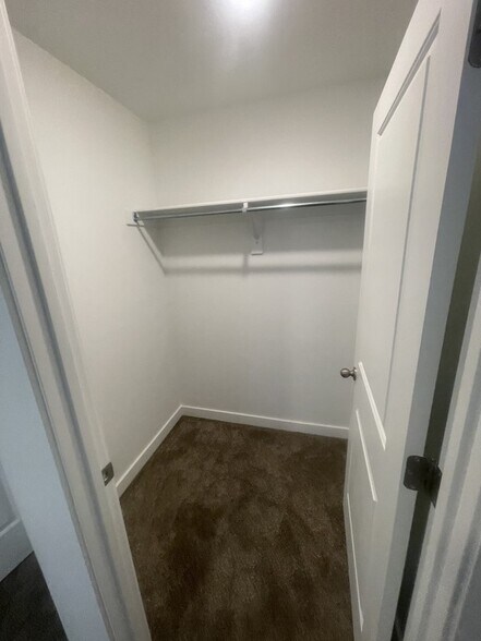 Building Photo - 967 Drifter Ln