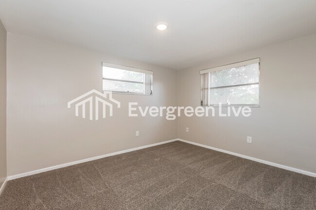 Building Photo - 11640 Rock Ln