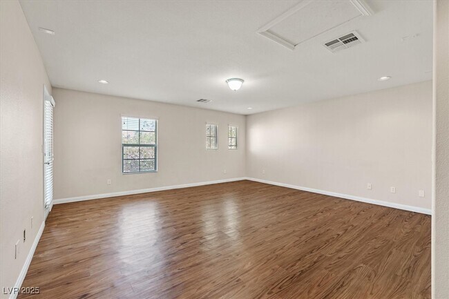 Building Photo - 609 Doubleshot Ln