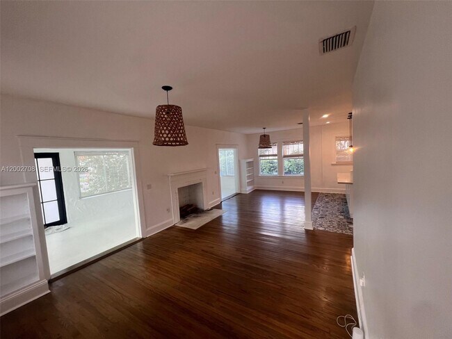 Building Photo - 2272 SW 11th Terrace