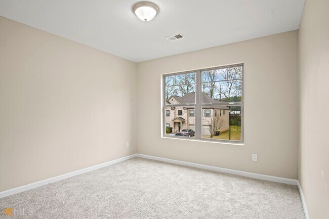 Building Photo - 85 Mary Jane Ln