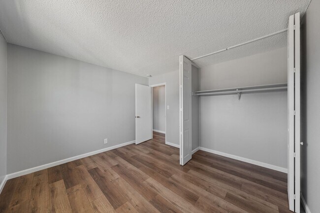 Building Photo - 2565 Pequop St