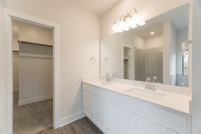 Building Photo - 10539 Preserve Wy