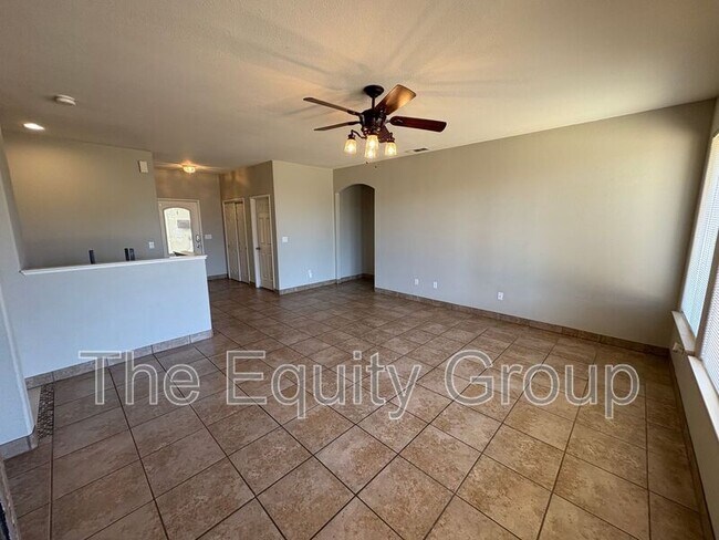 Building Photo - 524 Mallard Ave