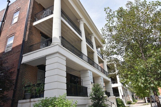 Building Photo - 4414 Walnut St