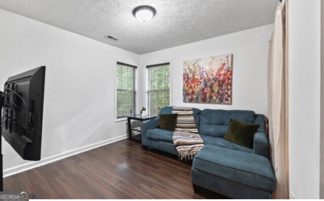 Building Photo - 3213 Stonemill Dr