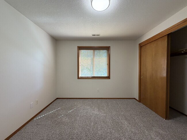Building Photo - 5505 SW 149th Ave