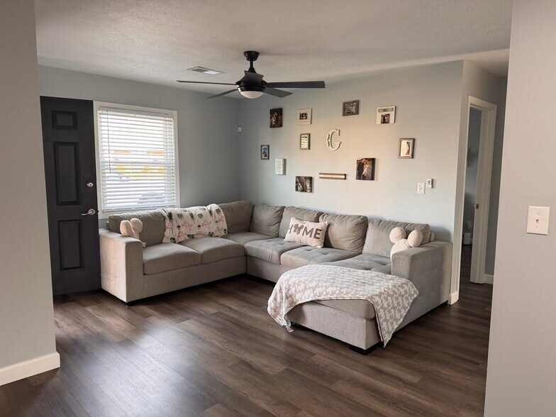 Building Photo - 135 Albany St