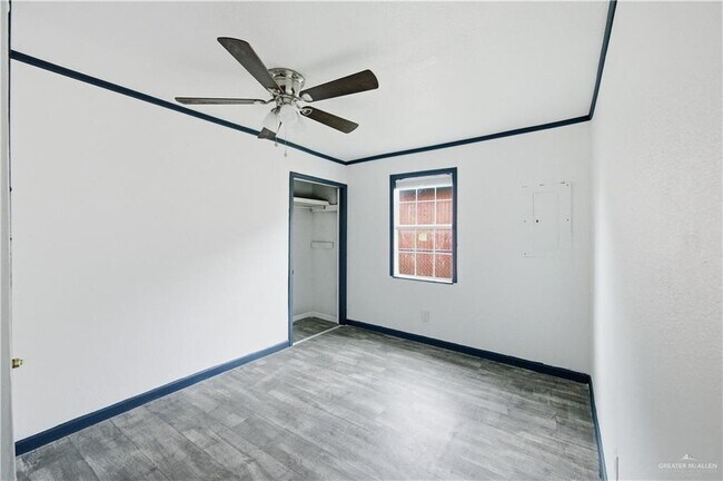 Building Photo - 14 Rusty Dr