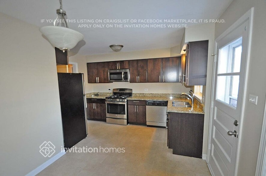 Building Photo - 9720 S Kostner Ave