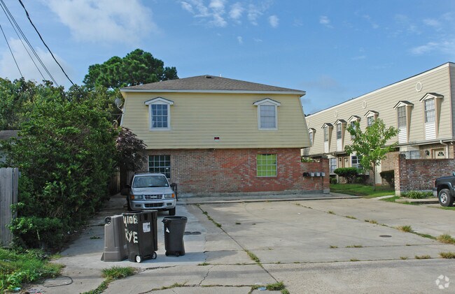 Building Photo - 4108 Rye St