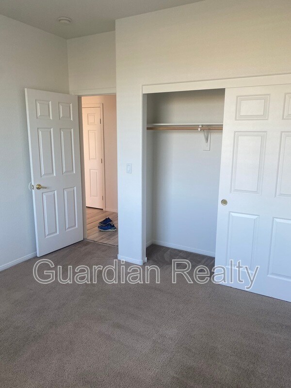 Building Photo - 780 Wigan Pier Dr