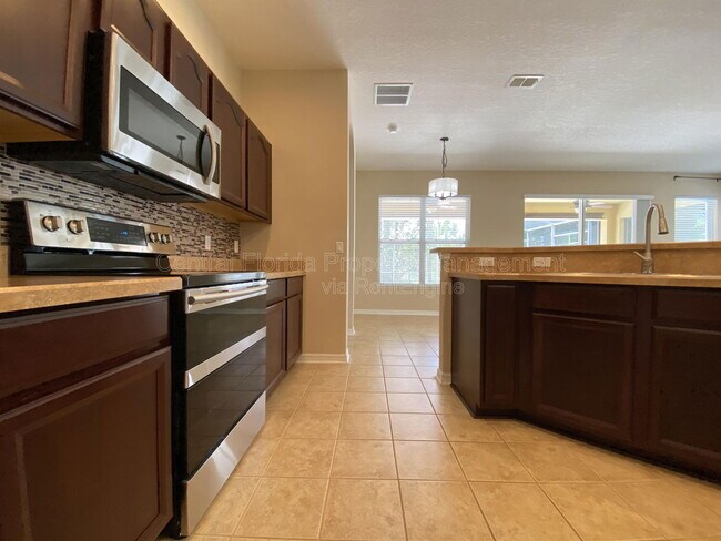 Building Photo - 13131 Penshurst Ln