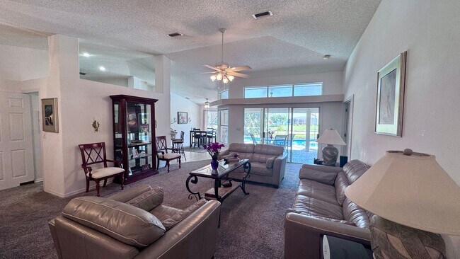 Building Photo - Gated Single Family Home For Rent in West Melbourne