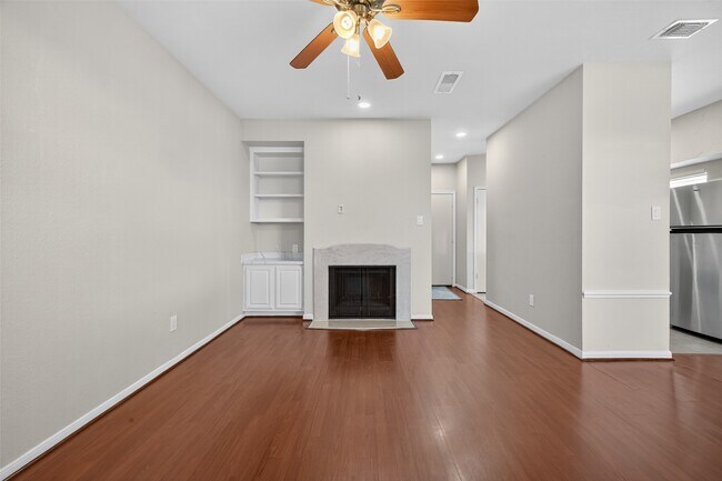 Building Photo - 1103 Dulles Ave