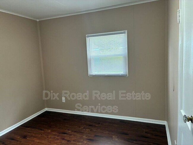 Building Photo - 1003 Sorg Pl