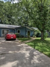 Building Photo - 12 Vail Ct