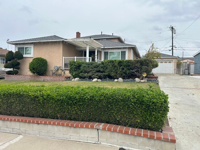 Building Photo - Spacious 4-Bedroom House for Rent in Monterey Park Quiet Neighborhood