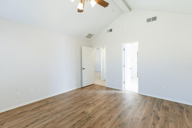 Building Photo - 2108 97th St