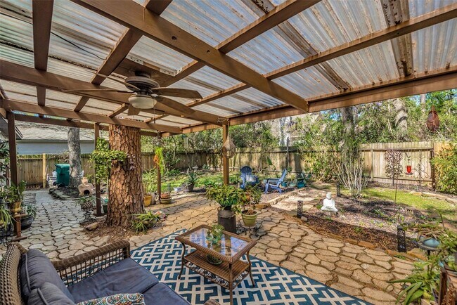 Building Photo - 116 W White Willow Cir