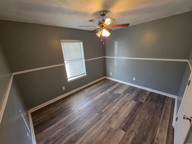 Building Photo - 74 Pond St