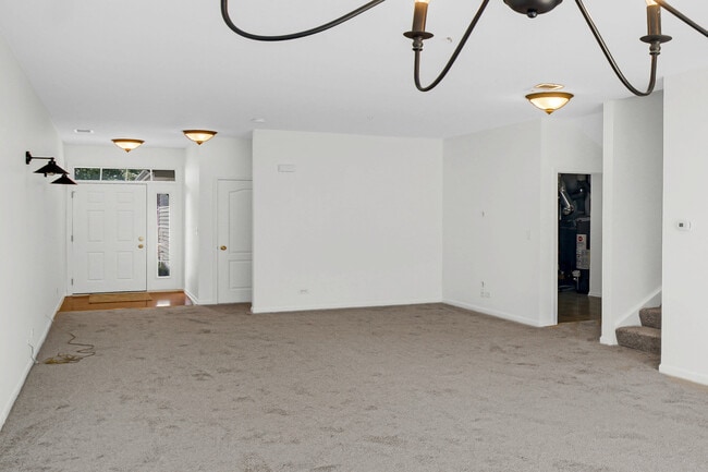 Building Photo - 1243 Waverly Dr