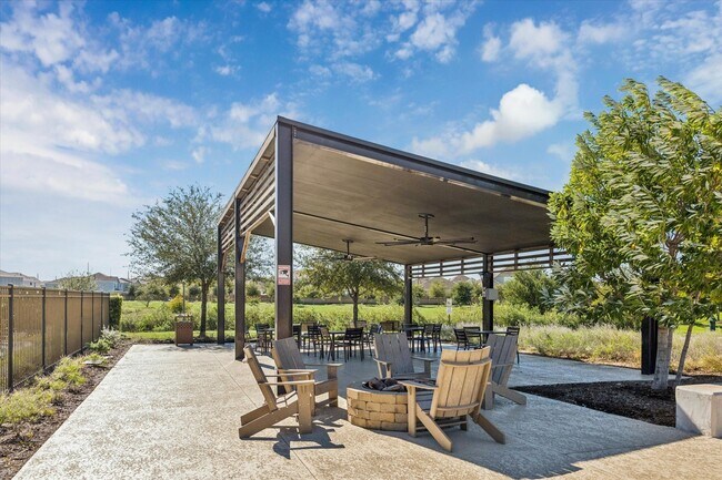 Building Photo - 9804 Rugged Oaks Dr