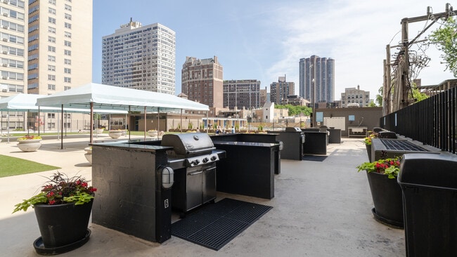 Building Photo - 655 W Irving Park Rd