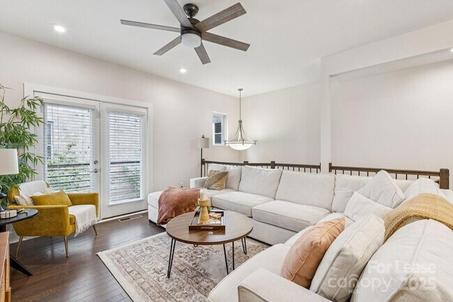 Building Photo - 12106 Brooklyn Ave