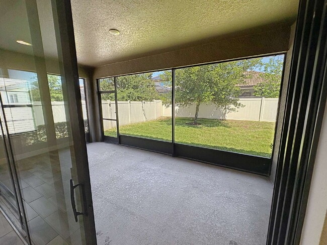 Building Photo - 11220 Fish Eagle Dr