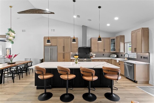 Building Photo - 2107 Branch Hill St