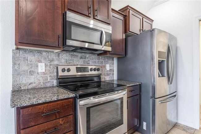 Building Photo - 4511 W Wales Dr