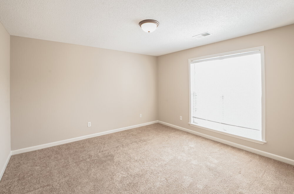 Building Photo - 1132 Hoska Cove