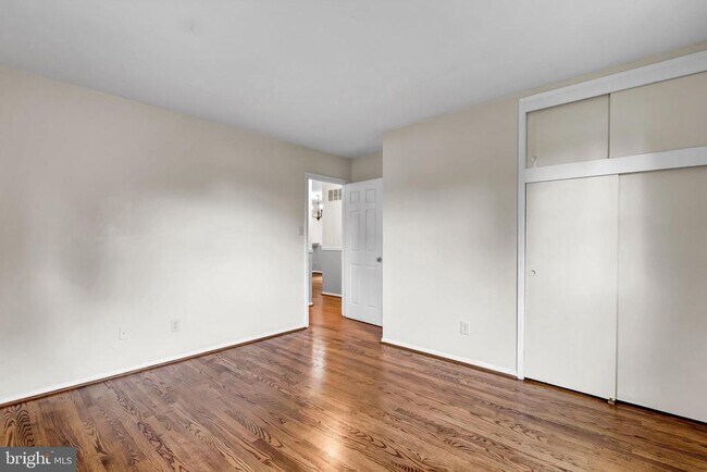 Building Photo - 14715 Lock Dr