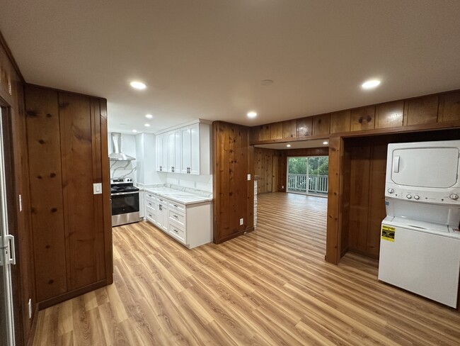 Building Photo - 1743 S Fitch Mountain Rd