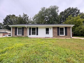 Building Photo - Fully Renovated 3BR Brick Ranch on Cul-De-Sac