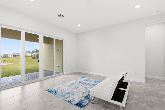 Building Photo - 13548 Spruce Pne Dr